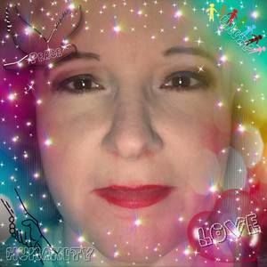 Meet your Posher, Dee